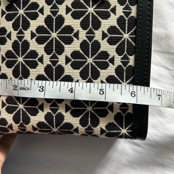 Kate Spade | flower jacquard mini Manhattan tote crossbody - Picture 14 of 17